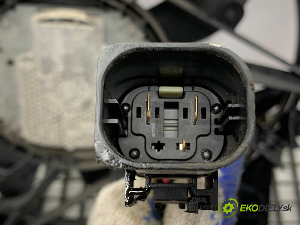 BMW F25 SUV 2013 135 kW xDrive 20 d 1995 ventilátor chladiče 7601176 (Ventilátor)