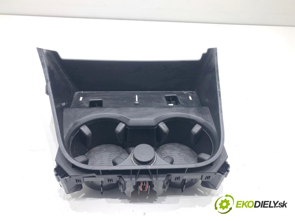 BMW F25 SUV 2013 135 kW xDrive 20 d 1995 Držiak na nápoje 9184498 (Držiak (úchyt) na nápoje)