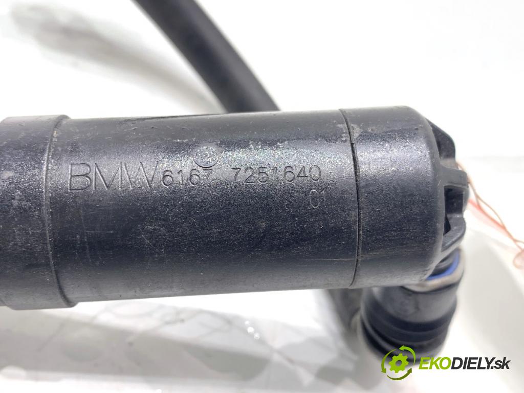 BMW F25 SUV 2013 135 kW xDrive 20 d 1995 ostrekovača svetla pravy predný 7251640