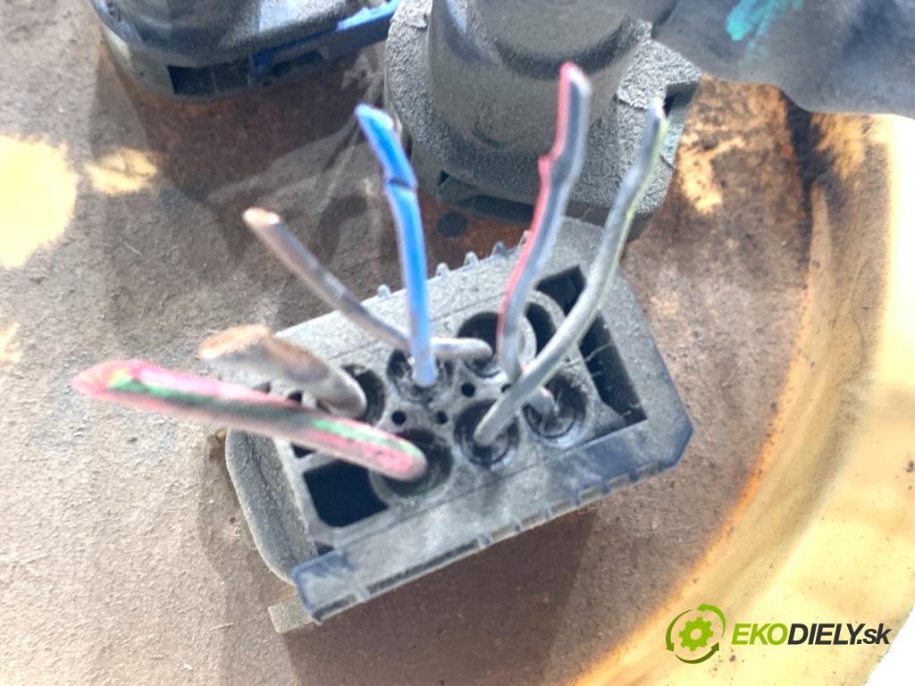 BMW F25 SUV 2013 135 kW xDrive 20 d 1995 Pumpa paliva 7216526