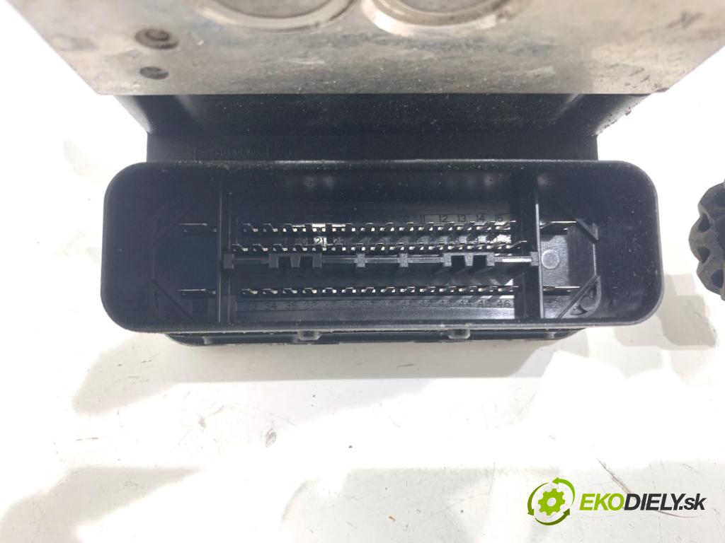 BMW F25 SUV 2013 135 kW xDrive 20 d 1995 Pumpa ABS 6859243 (Pumpa ABS)