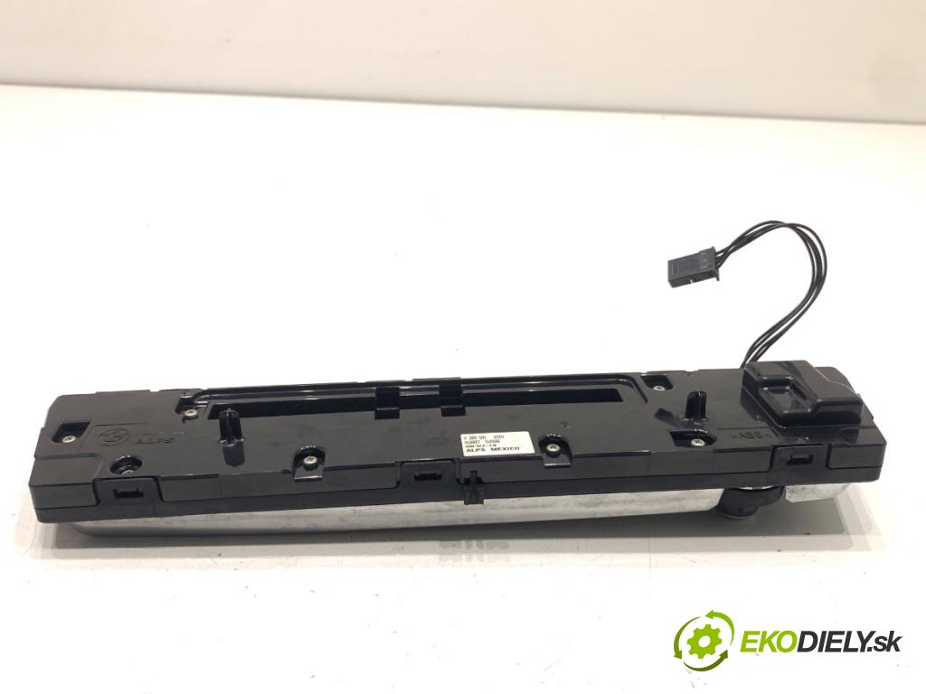 BMW F25 SUV 2013 135 kW xDrive 20 d 1995 Panel ovládania radia 9288591 (Prepínacie páčky pod volantom)