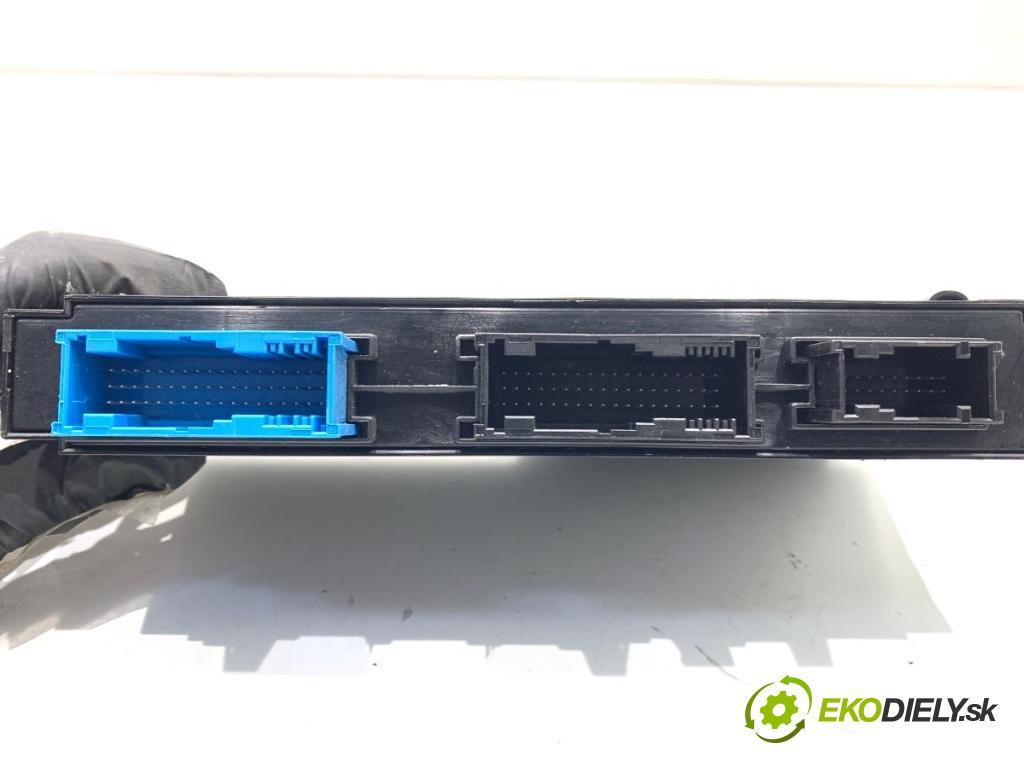 BMW F25 SUV 2013 135 kW xDrive 20 d 1995 modul komfortu 9304587 (Komfortní modul)