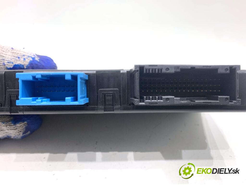 BMW F25 SUV 2013 135 kW xDrive 20 d 1995 Modul GATEWAY 9299594