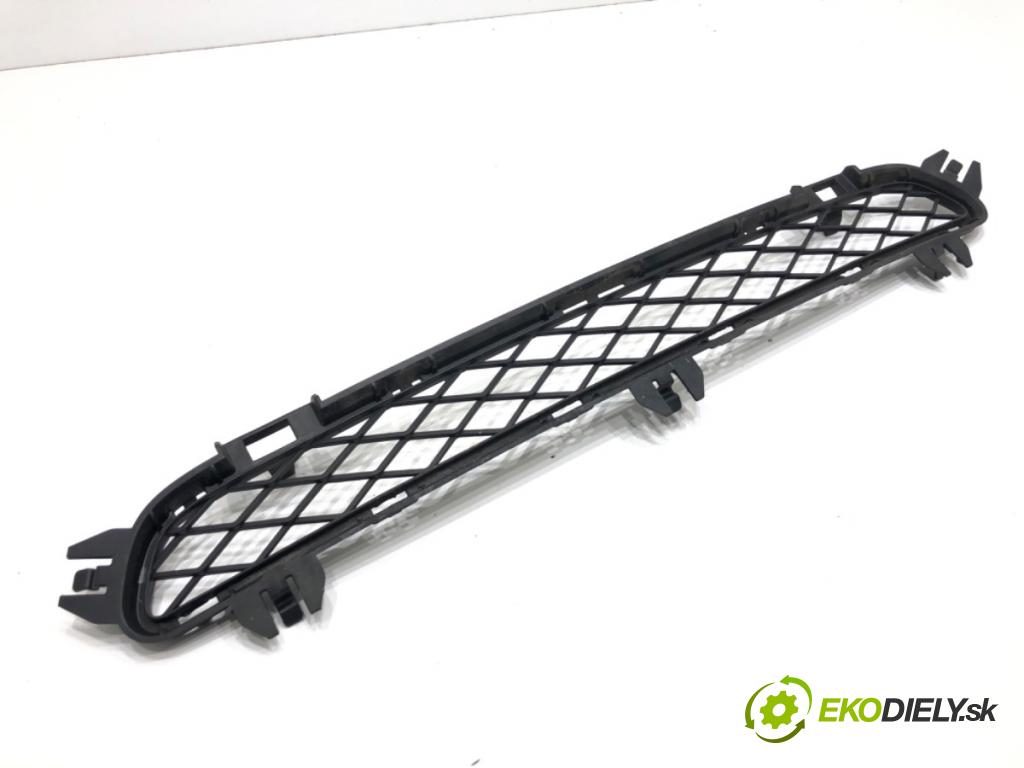 BMW F25 SUV 2013 135 kW xDrive 20 d 1995 mří nárazníka přední část 7210466 (Přední mřížka (maska chladiče))