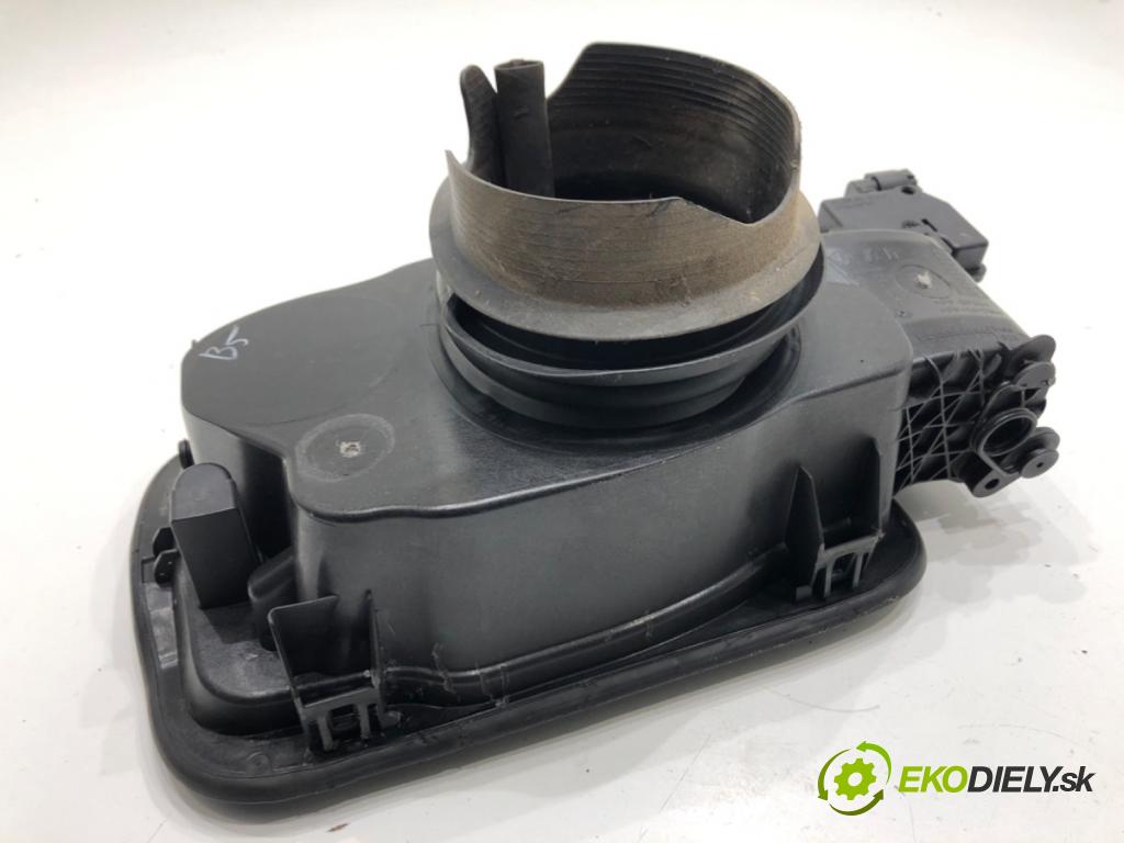 BMW F25 SUV 2013 135 kW xDrive 20 d 1995 dvířka nádrže paliva 7238086 (Klika dveří ostatní)