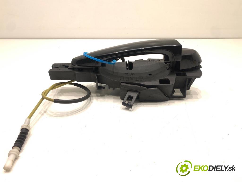 BMW F25 SUV 2013 135 kW xDrive 20 d 1995 klika vnejší pravý zadní část 