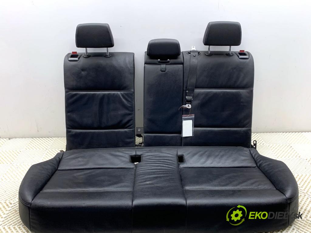 BMW F25 SUV 2013 135 kW xDrive 20 d 1995 sedadlo druhý VLÁDA: 