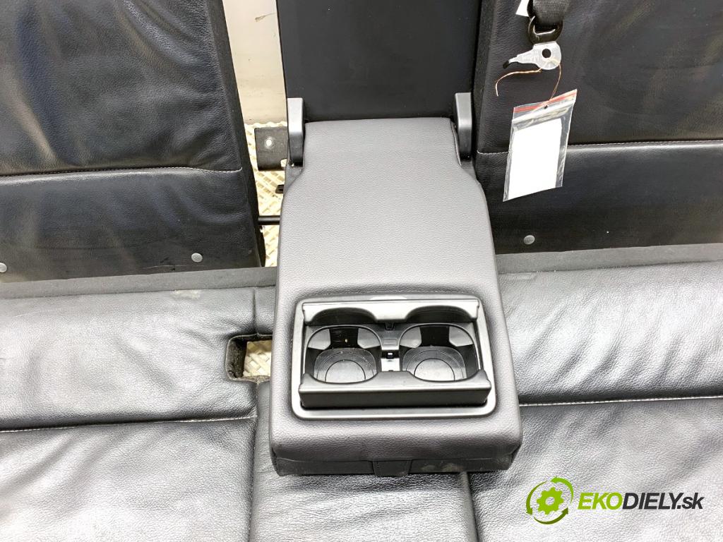 BMW F25 SUV 2013 135 kW xDrive 20 d 1995 Sedadlo druhý rad