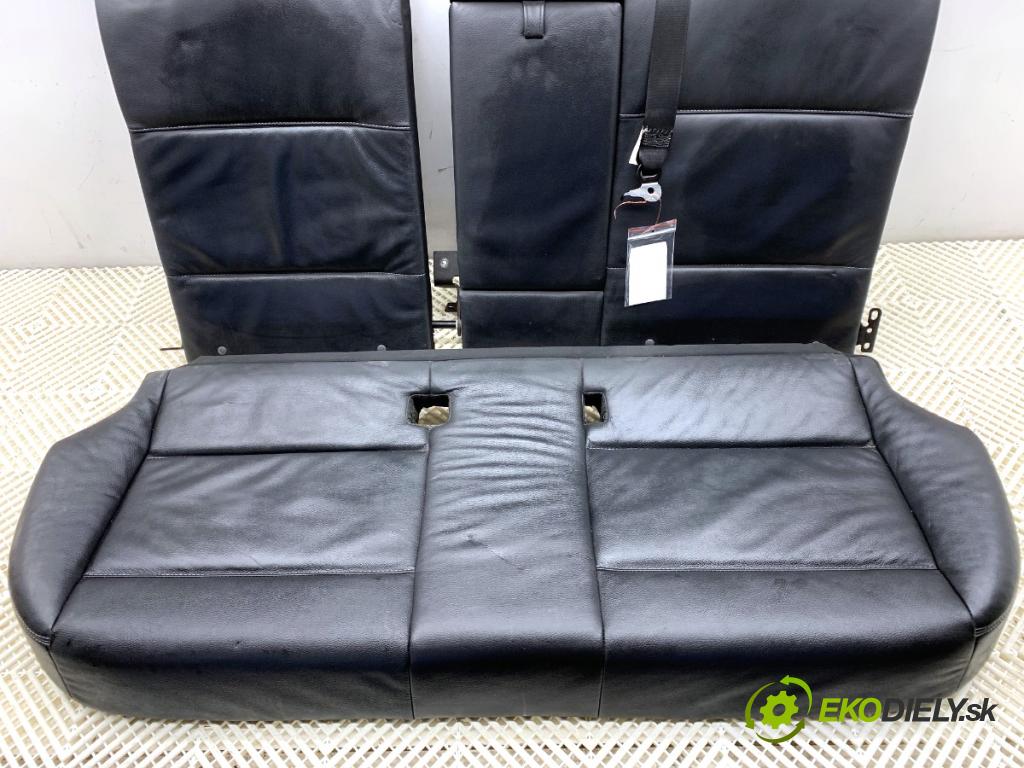 BMW F25 SUV 2013 135 kW xDrive 20 d 1995 Sedadlo druhý rad