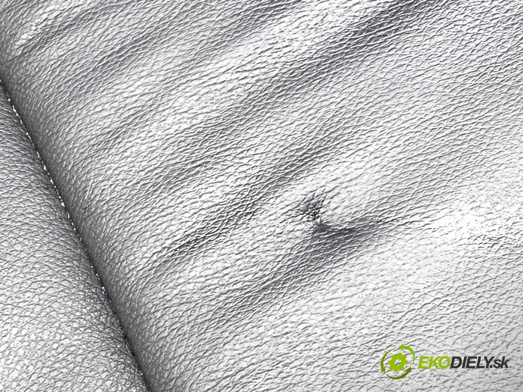 BMW F25 SUV 2013 135 kW xDrive 20 d 1995 Sedadlo druhý rad