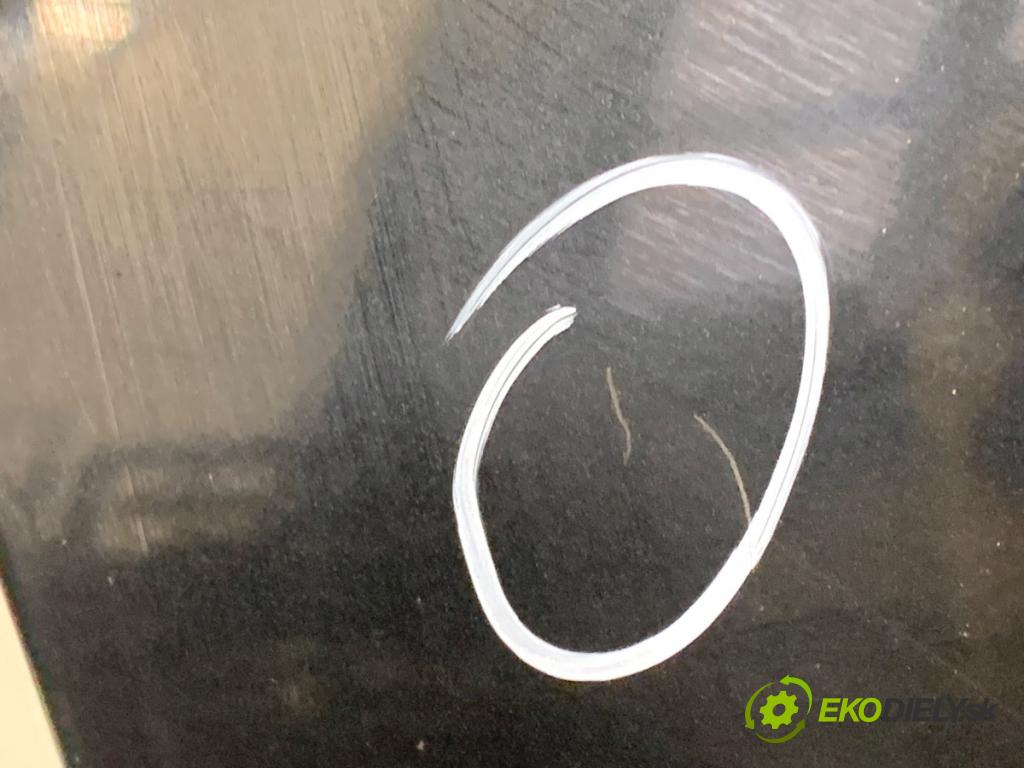 BMW F25 SUV 2013 135 kW xDrive 20 d 1995 dveře pravý zadní část 475