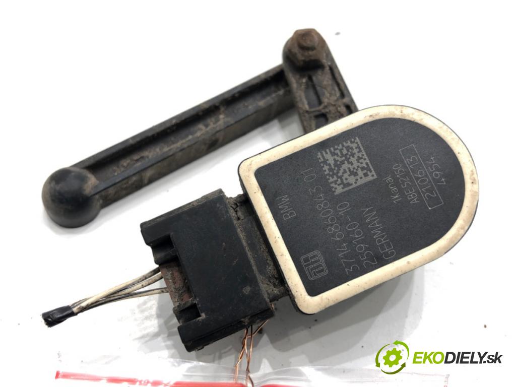 BMW F25 SUV 2013 135 kW xDrive 20 d 1995 Snímač XENON 6860843 (Snímač)