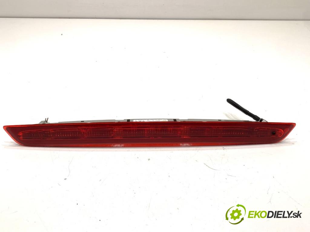 BMW F25 SUV 2013 135 kW xDrive 20 d 1995 světlo brzdových světel 7217304