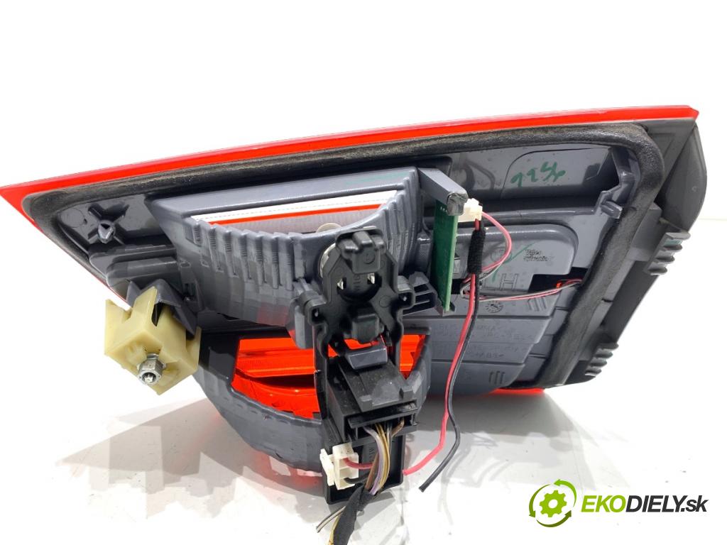 BMW F25 SUV 2013 135 kW xDrive 20 d 1995 světlo zadní část levá strana vnitřní 7217313 (Klika dveří ostatní)