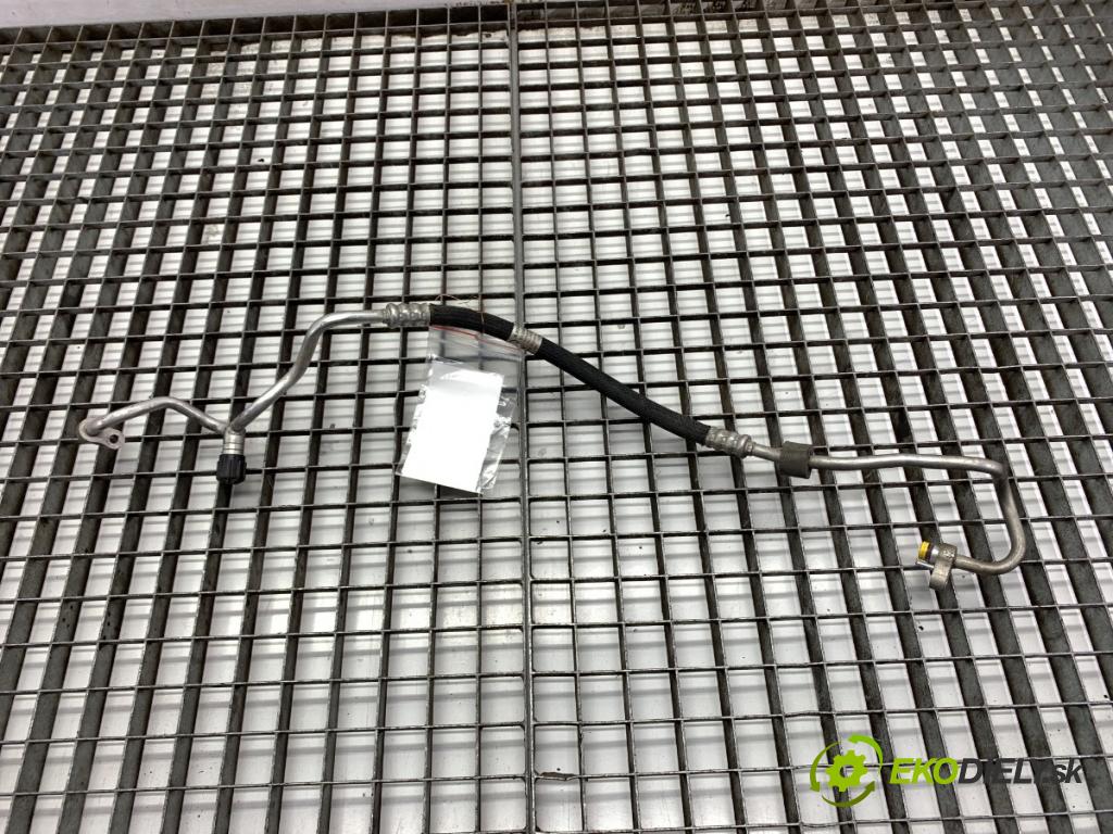 MERCEDES-BENZ X204 SUV 2012 125 kW 220 CDI (204.902) 2143 rúrka klimatizácie A2048304816 (Rúrka klimatizácie)