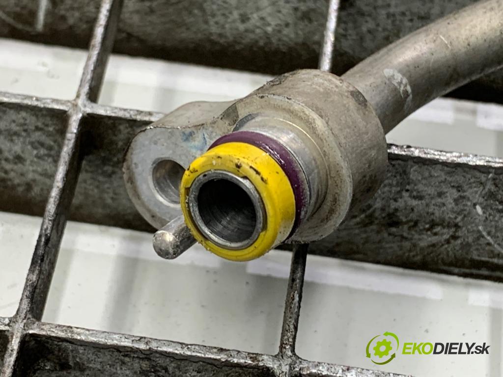 MERCEDES-BENZ X204 SUV 2012 125 kW 220 CDI (204.902) 2143 rúrka klimatizácie A2048304816 (Rúrka klimatizácie)