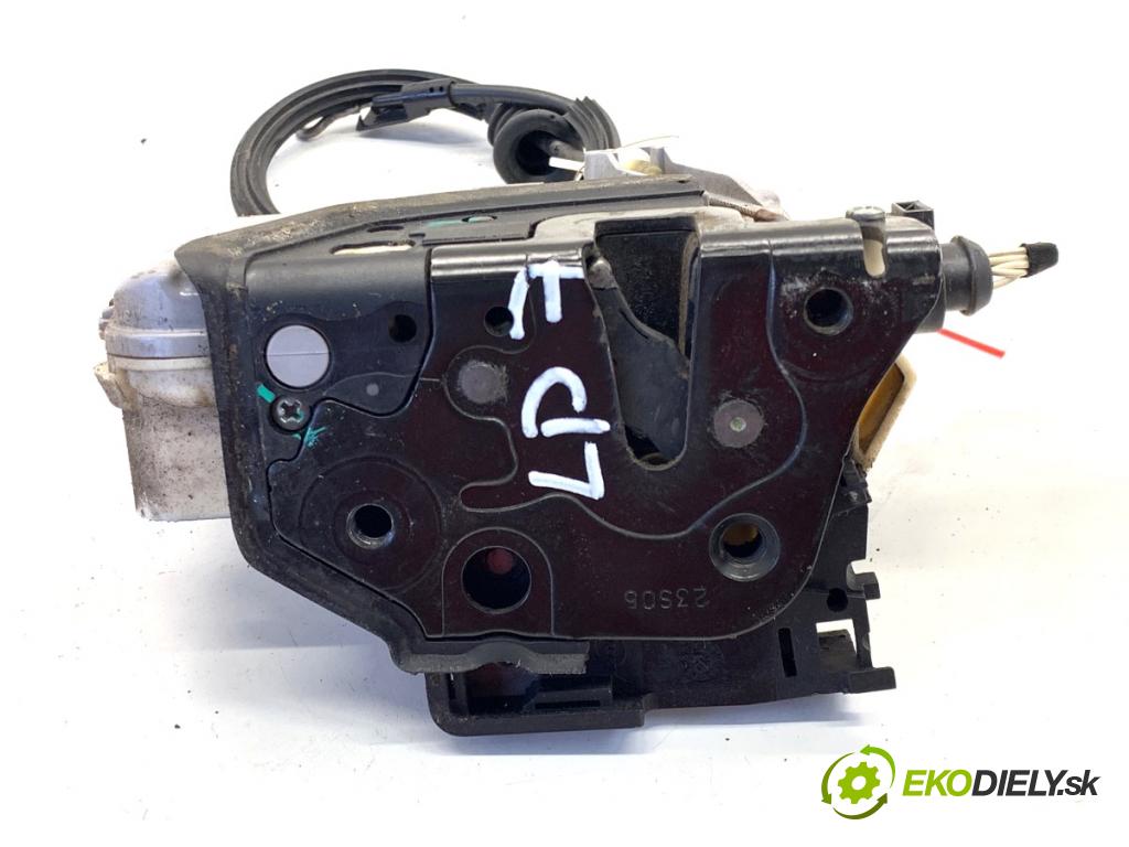 VW PASSAT B6 Kombi 2005 103 kW 2.0 TDI 1968 zámok Dvere ľavy predný 3C1837015A