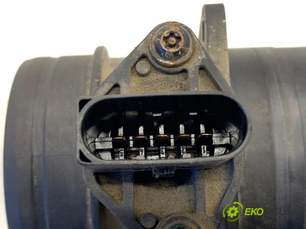 VW PASSAT B6 Kombi 2005 103 kW 2.0 TDI 1968 Váha vzduchu 074906461B (Váha vzduchu)