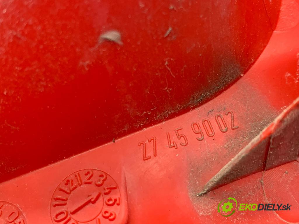 VW PASSAT B6 Kombi 2005 103 kW 2.0 TDI 1968 Svetlo ľavy zad