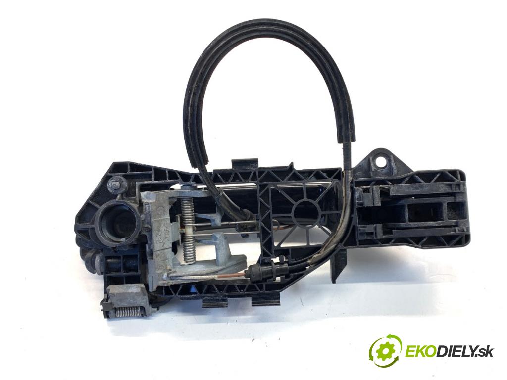 VW PASSAT B6 Kombi 2005 103 kW 2.0 TDI 1968 klika vnejší pravý přední část