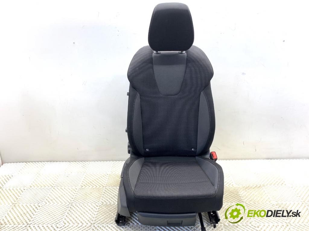 SKODA OCTAVIA IV Kombi 2023 110 kW 2.0 TDI 1968 sedadlo pravý přední část 
