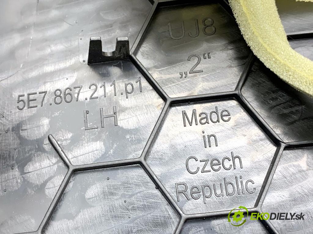 SKODA OCTAVIA IV Kombi 2023 110 kW 2.0 TDI 1968 ča dveře levý zadní část 5E7867023A
