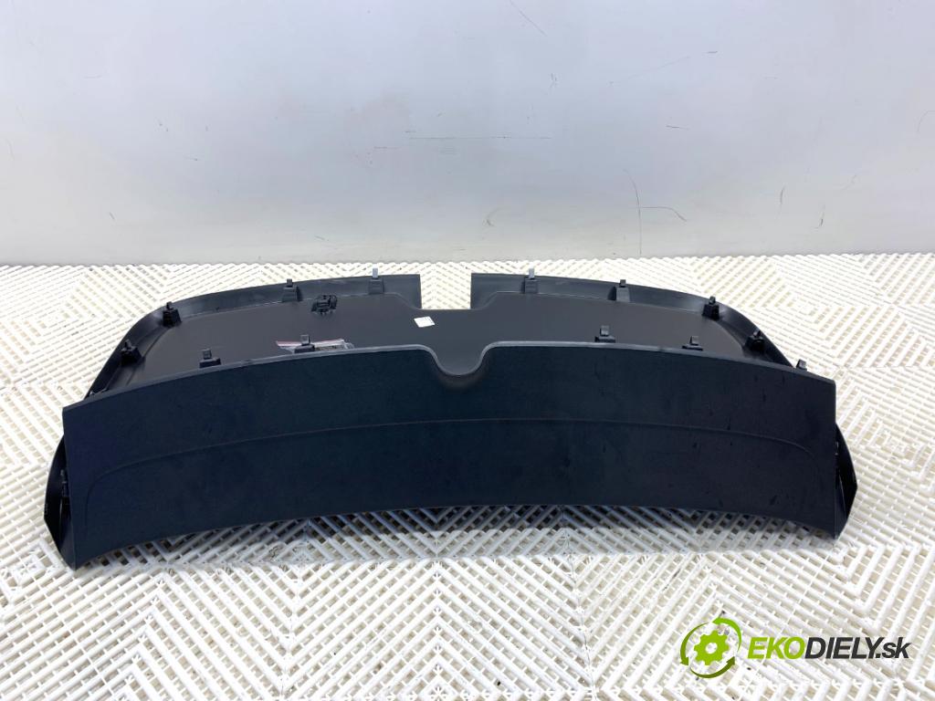 SKODA OCTAVIA IV Kombi 2023 110 kW 2.0 TDI 1968 tapacír dverí kufra 5E7867975A