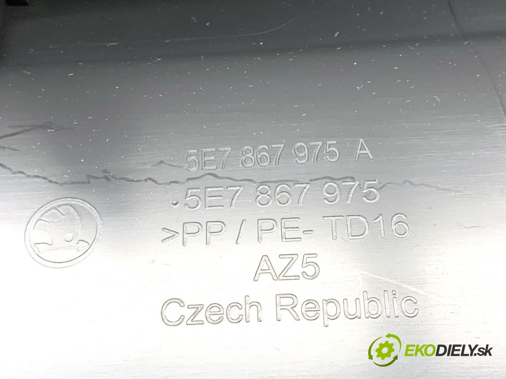 SKODA OCTAVIA IV Kombi 2023 110 kW 2.0 TDI 1968 tapacír dveří kufra 5E7867975A