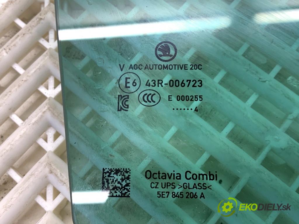 SKODA OCTAVIA IV Kombi 2023 110 kW 2.0 TDI 1968 okno pravý zadní část 5E7845206A