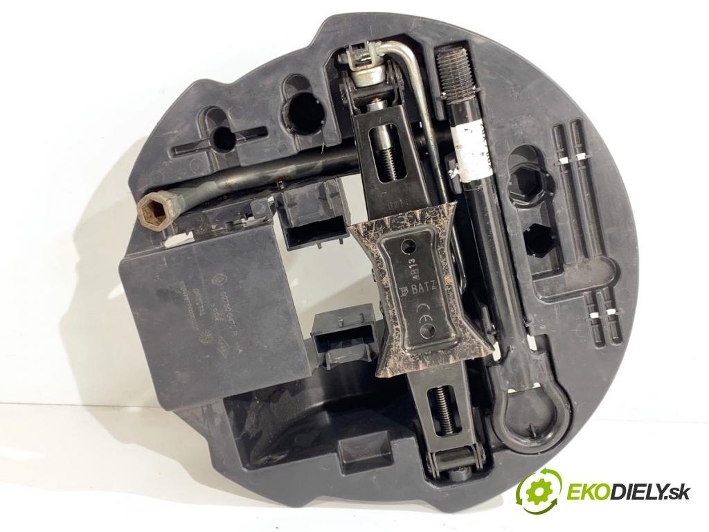 RENAULT CLIO IV liftback 2018 55 kW 1.5 dCi 75 1461 souprava náradí 997506470R