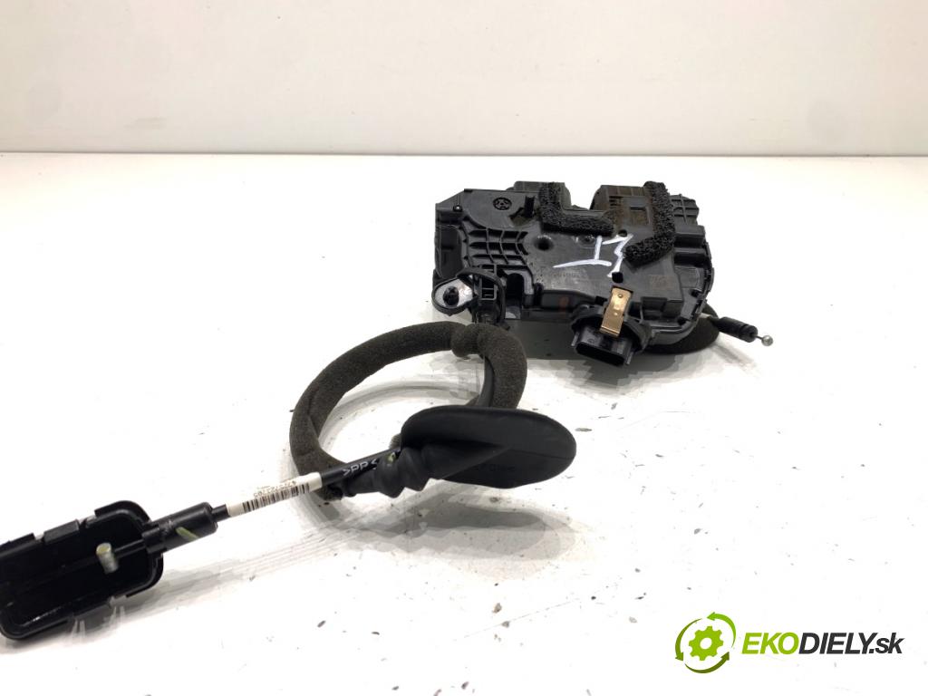 RENAULT CLIO IV liftback 2018 55 kW 1.5 dCi 75 1461 zámok Dvere ľavy zad 825019504R