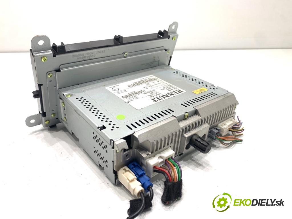 RENAULT CLIO IV liftback 2018 55 kW 1.5 dCi 75 1461 RADIO 281154500R (Audio zariadenie)