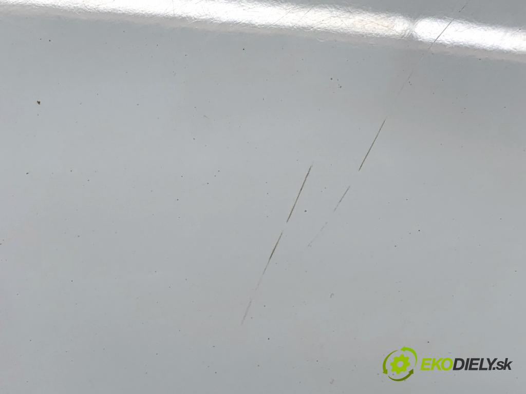 RENAULT CLIO IV liftback 2018 55 kW 1.5 dCi 75 1461 Spoiler zad 960307284R