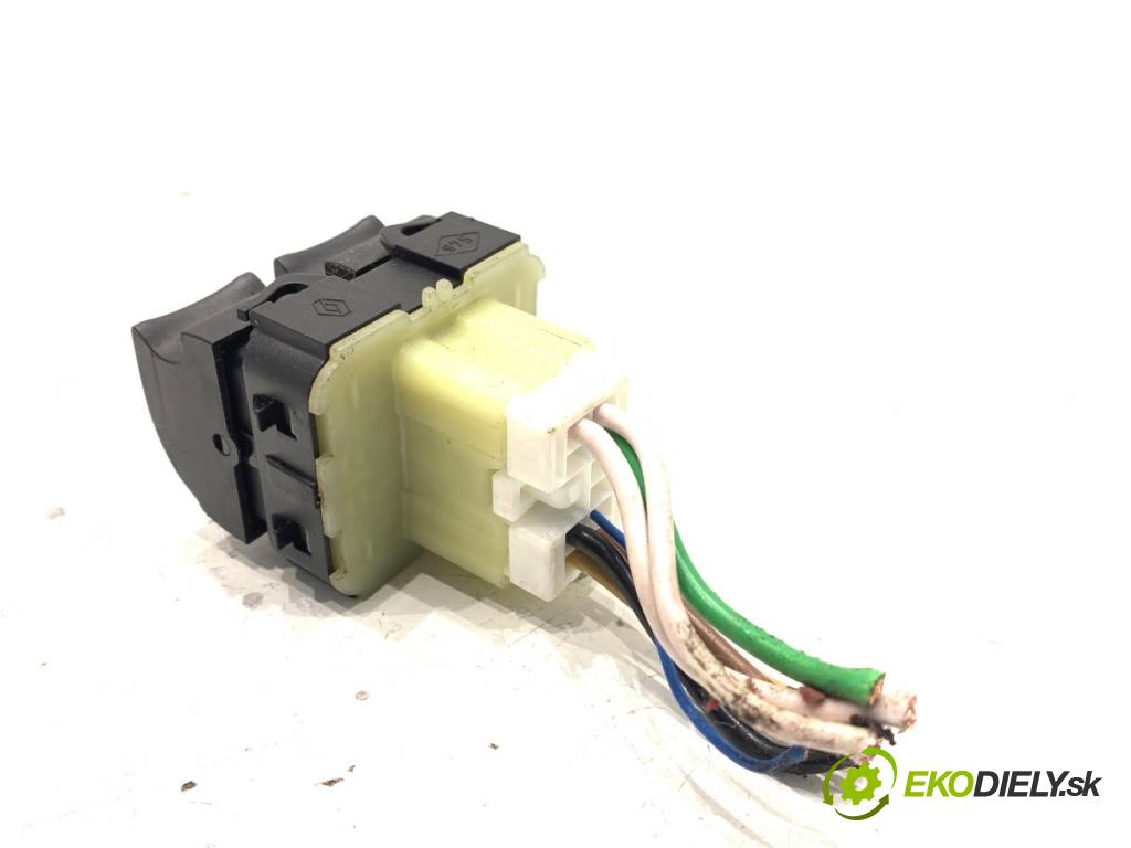 RENAULT CLIO IV liftback 2018 55 kW 1.5 dCi 75 1461 Prepínač okien 254116044R (Prepínacie páčky pod volantom)