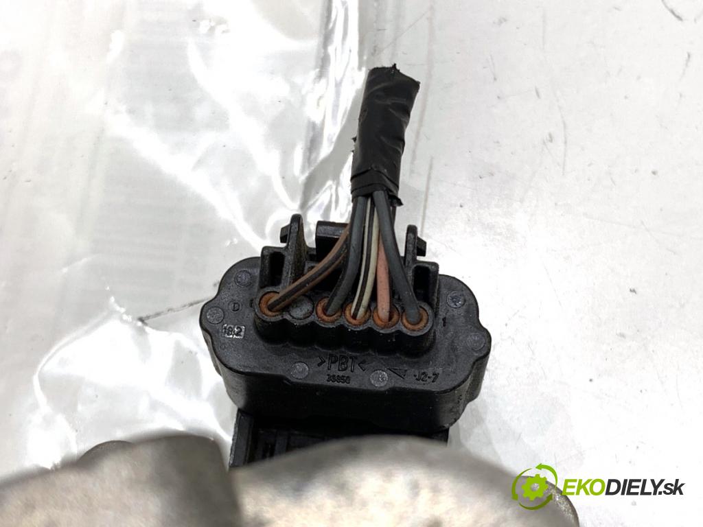 RENAULT CLIO IV liftback 2018 55 kW 1.5 dCi 75 1461 Škrtiaca klapka 161A09287R (Škrtiaca klapka)