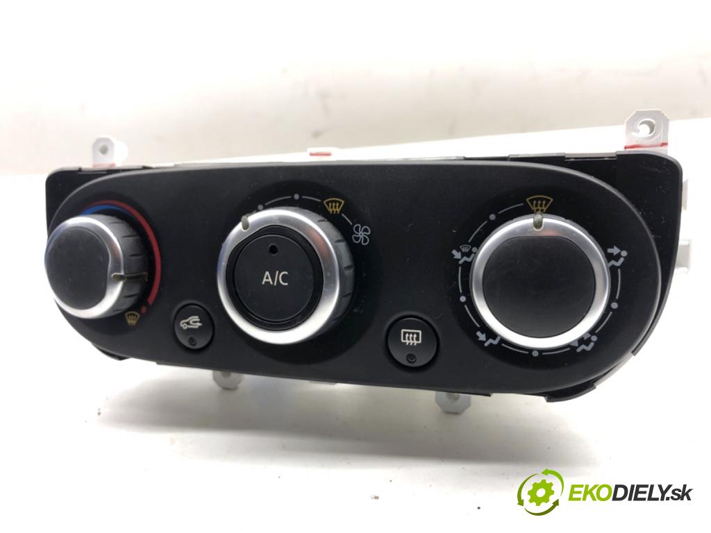 RENAULT CLIO IV liftback 2018 55 kW 1.5 dCi 75 1461 Panel ovládaní topení 272709355R (Páčky pod volantem)