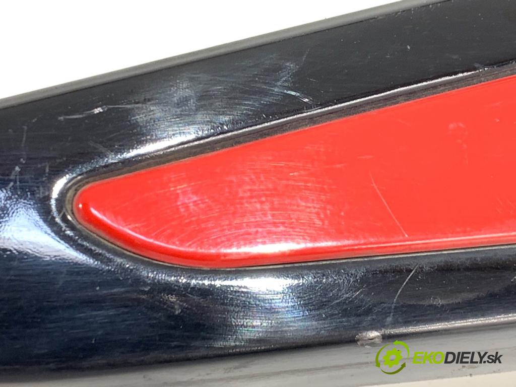 RENAULT CLIO IV liftback 2018 55 kW 1.5 dCi 75 1461 lišta dveře pravý zadní část 828762614R