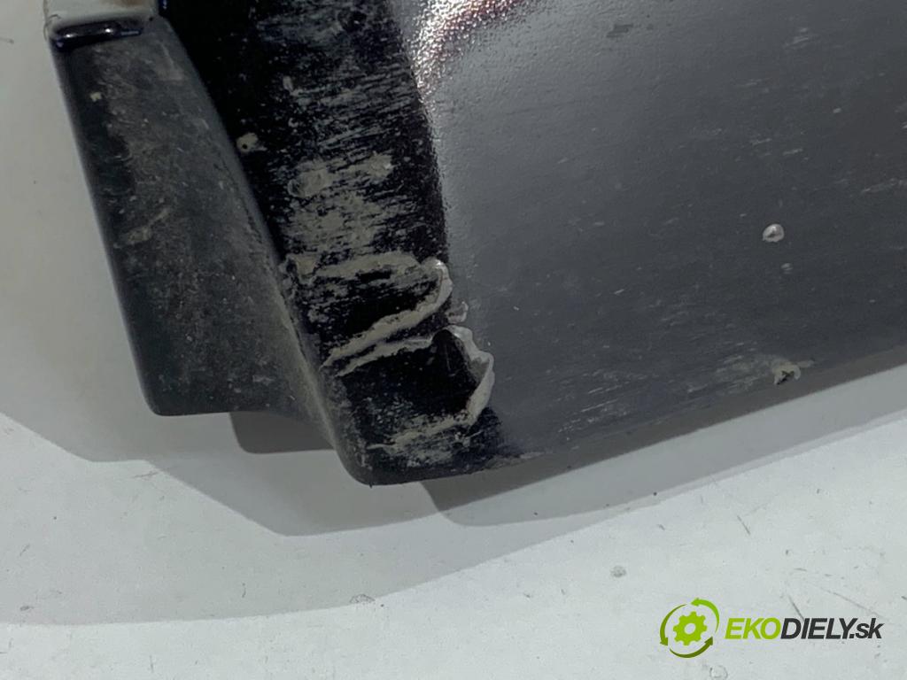 RENAULT CLIO IV liftback 2018 55 kW 1.5 dCi 75 1461 Lišta Dvere ľavy zad 828772096R