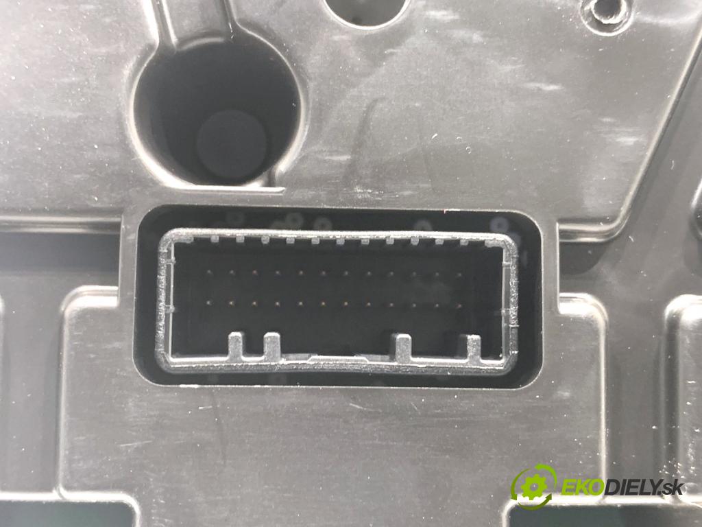 RENAULT CLIO IV liftback 2018 55 kW 1.5 dCi 75 1461 Prístrojovka 248100383R (Prístrojová doska)