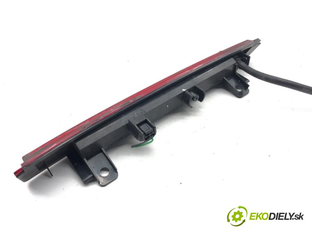 RENAULT CLIO IV liftback 2018 55 kW 1.5 dCi 75 1461 světlo brzdových světel 265902759R