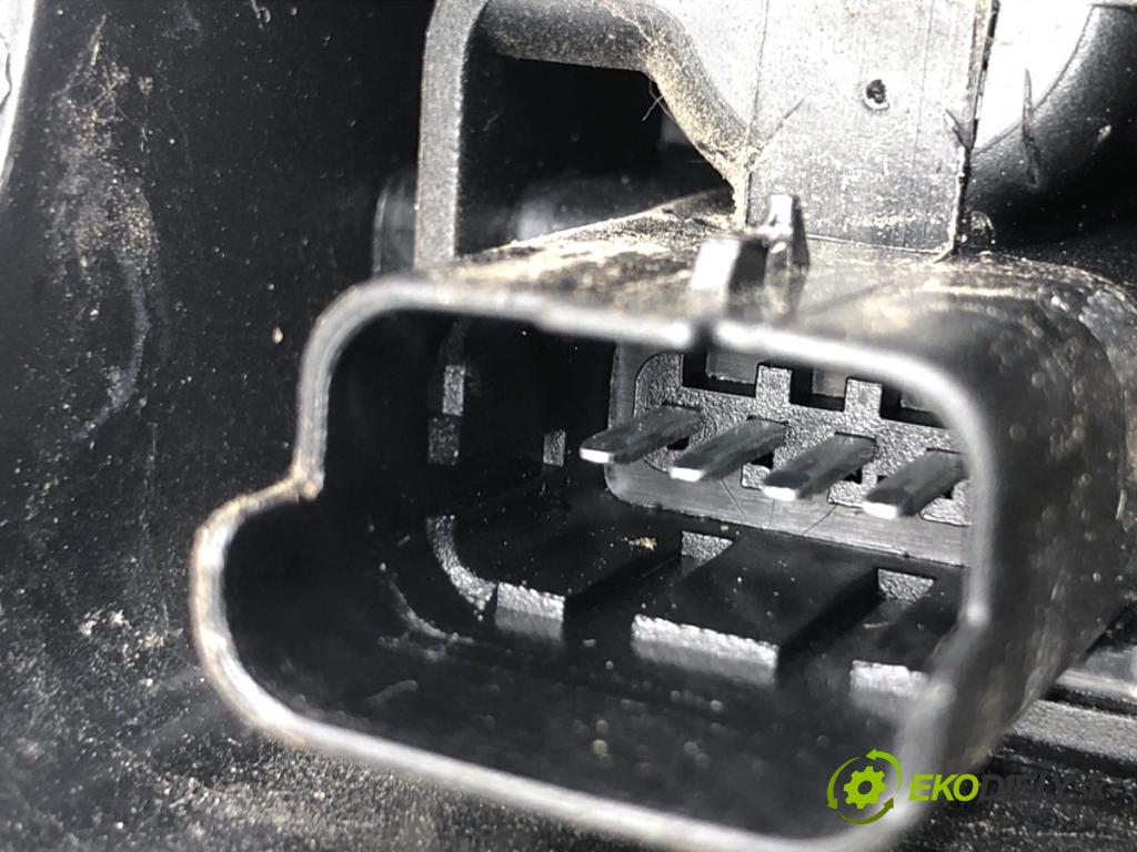 RENAULT CLIO IV liftback 2018 55 kW 1.5 dCi 75 1461 Svetlo pravy zad 265509846R