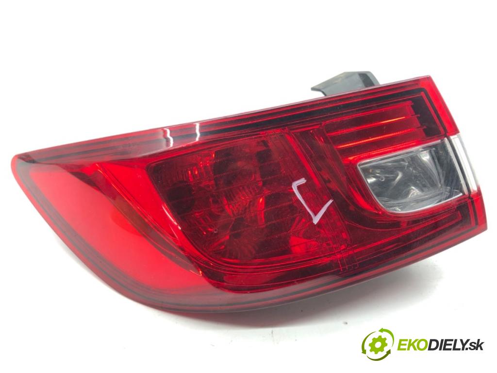 RENAULT CLIO IV liftback 2018 55 kW 1.5 dCi 75 1461 světlo levý zadní část 265553752R