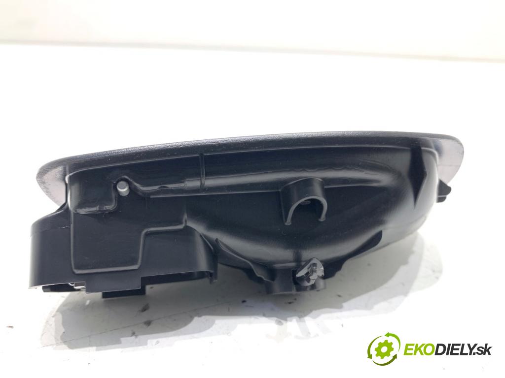 RENAULT CLIO IV liftback 2018 55 kW 1.5 dCi 75 1461 Kľučka vnútorná ľavy predný 826730001R