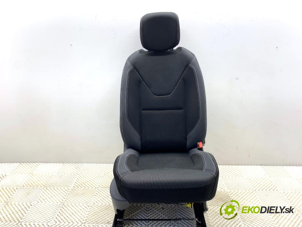 RENAULT CLIO IV liftback 2018 55 kW 1.5 dCi 75 1461 Sedadlo pravy predný 