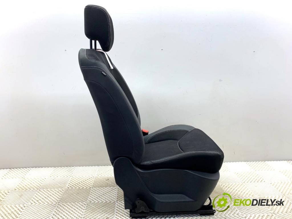 RENAULT CLIO IV liftback 2018 55 kW 1.5 dCi 75 1461 Sedadlo pravy predný