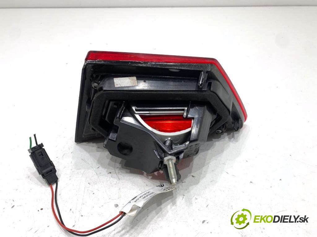 RENAULT CLIO IV liftback 2018 55 kW 1.5 dCi 75 1461 Svetlo zad ľavá strana vnútorná 265552424R (Kľučka dverí ostatné)