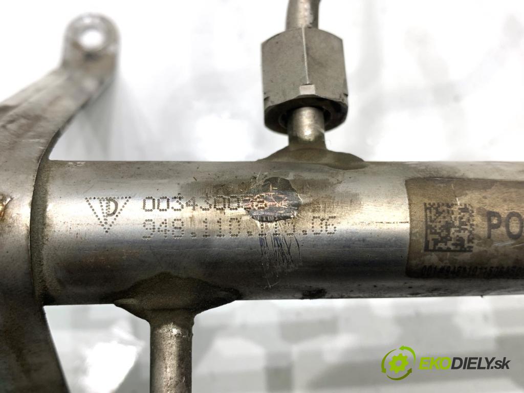 PORSCHE PANAMERA liftback 2010 294 kW 4.8 4S 4806 lišta vstřikovací 94811011506 (Vstřikovací lišta)