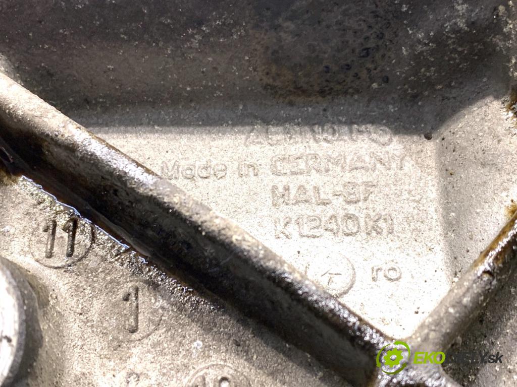 PORSCHE PANAMERA liftback 2010 294 kW 4.8 4S 4806 Držiak Uchytenie KOMPRESORY: klimatizácie 9481022251R