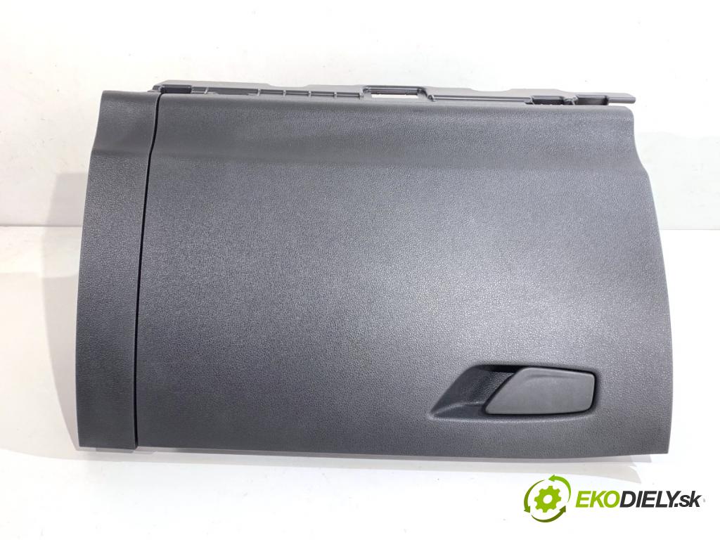 SKODA OCTAVIA IV Kombi 2023 110 kW 2.0 TDI 1968 přihrádka kastlík spolujezdce  (Přihrádka (kastlík))